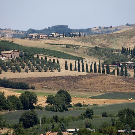 Agriturismo Podere Olivello In Val D'Orcia Монталчино Екстериор снимка
